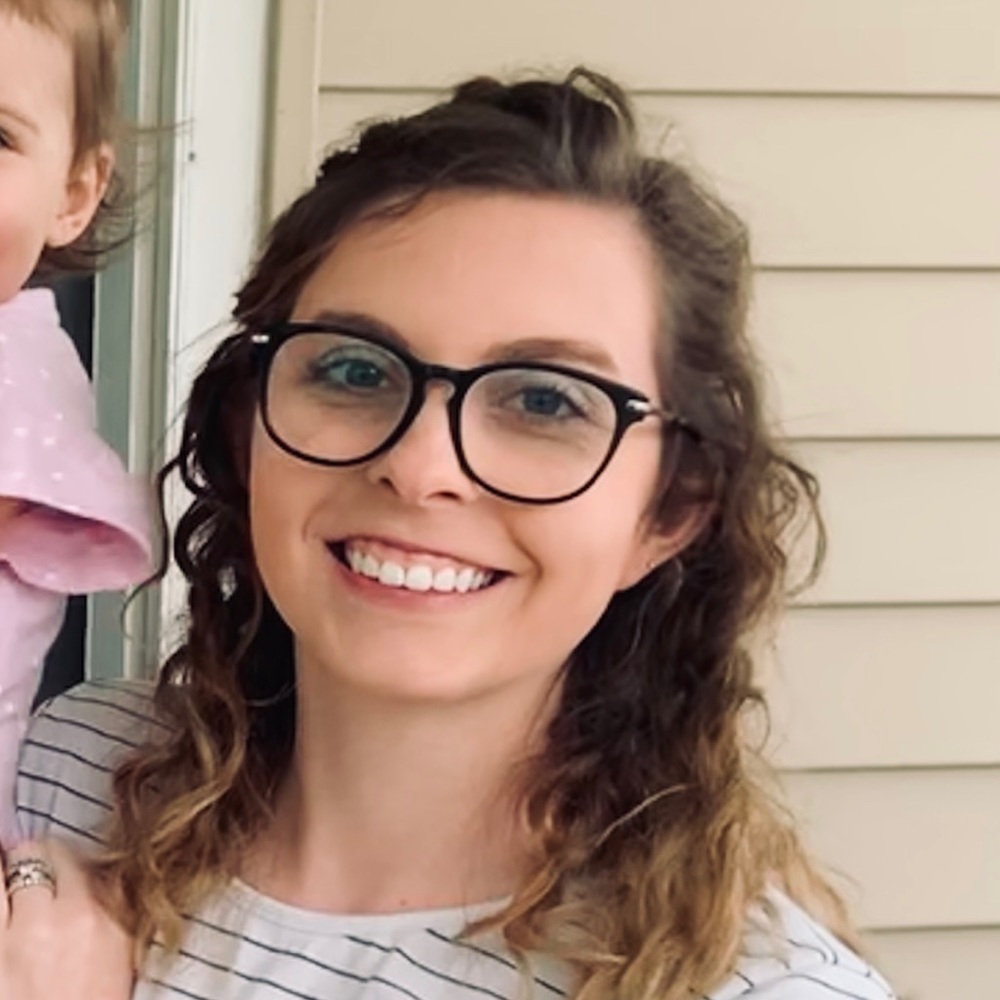 Meet your Posher, Abby